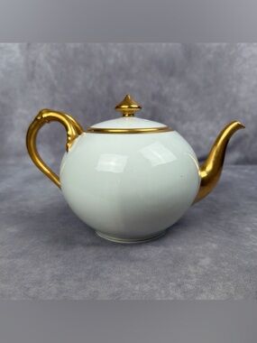 VTG Haviland France Porcelain Teapot White Gold Trim 32oz